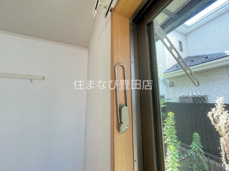 居室・リビング　別室同型写真