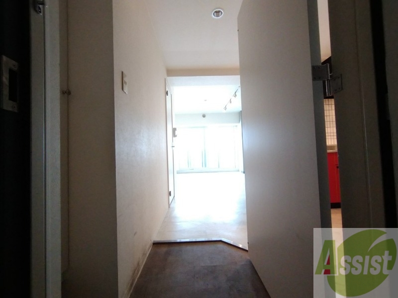 玄関　玄関です。白を基調としていて清潔感があります！