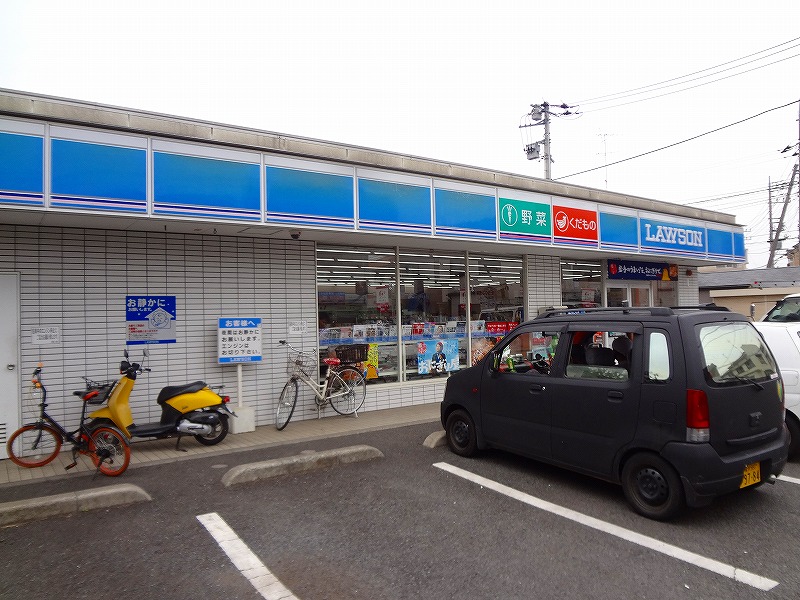 コンビニ　ローソン（コンビニ）まで840m