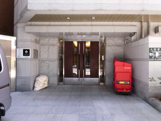 エントランス　エントランス