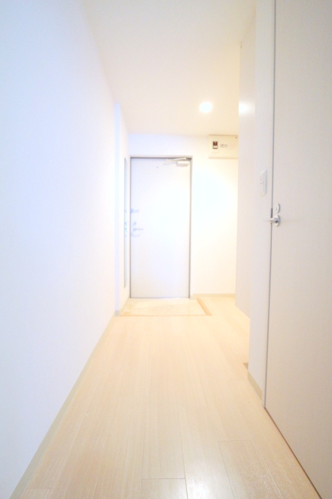 玄関　清掃済みのトイレ♪