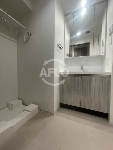 洗面設備　レオンヴァリエ長堀通　脱衣所