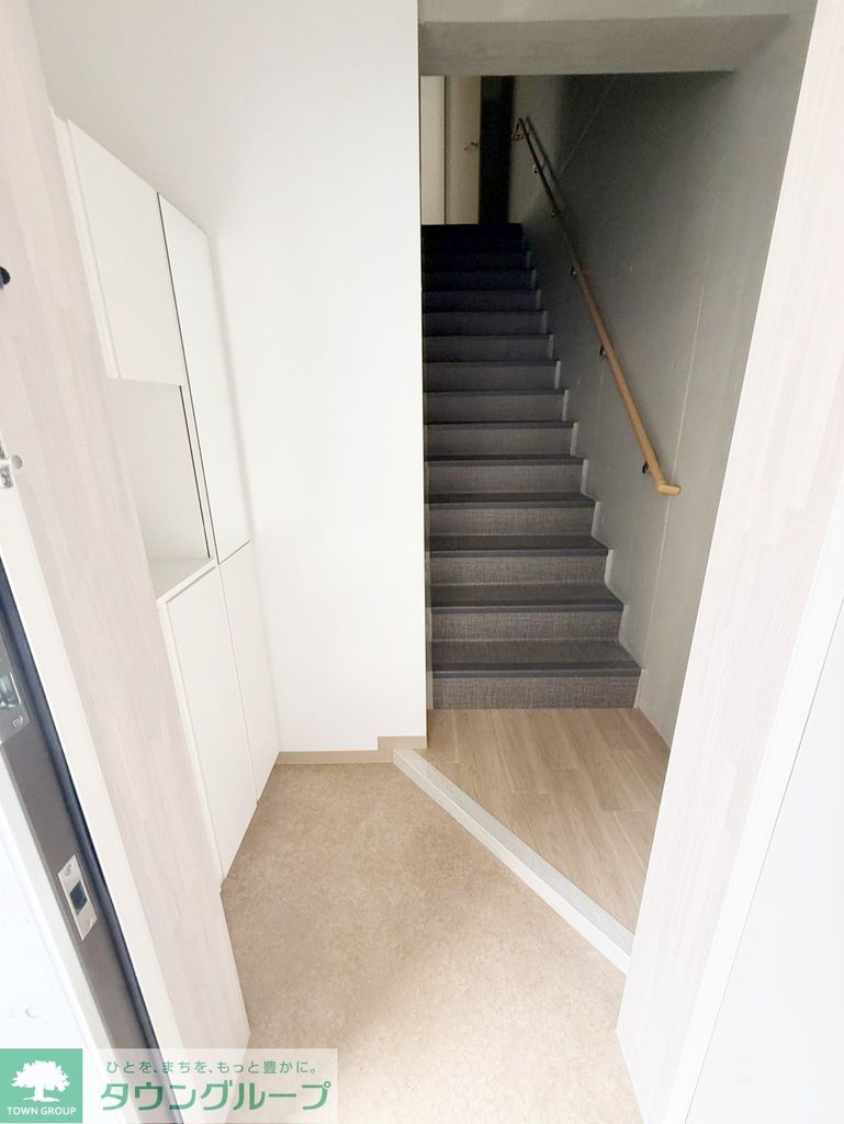 玄関　お部屋探しはタウンハウジングへ♪