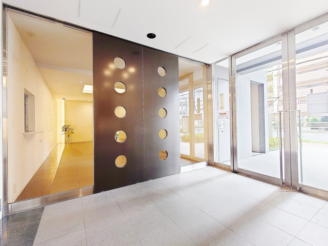 ロビー　防犯カメラ・オートロック・エントランス