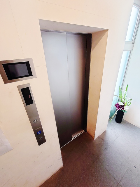 その他共有部分　防犯カメラ付エレベーター