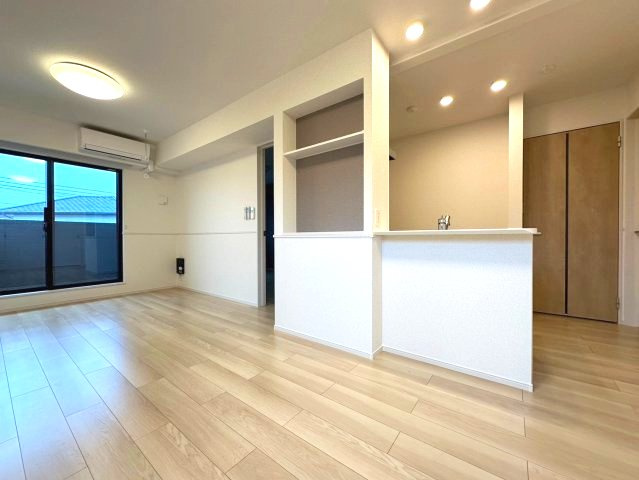 居室・リビング　※同タイプの写真です