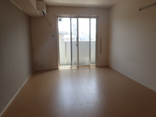 居室・リビング　203参照