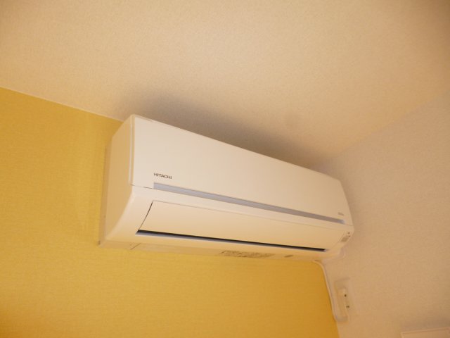 その他設備　エアコン２基付