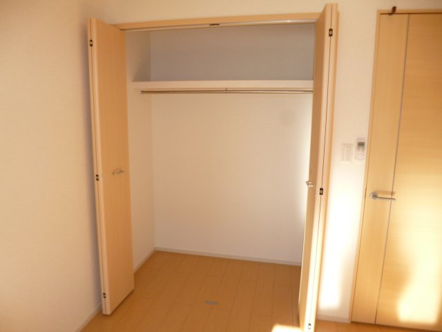 収納　クローゼット