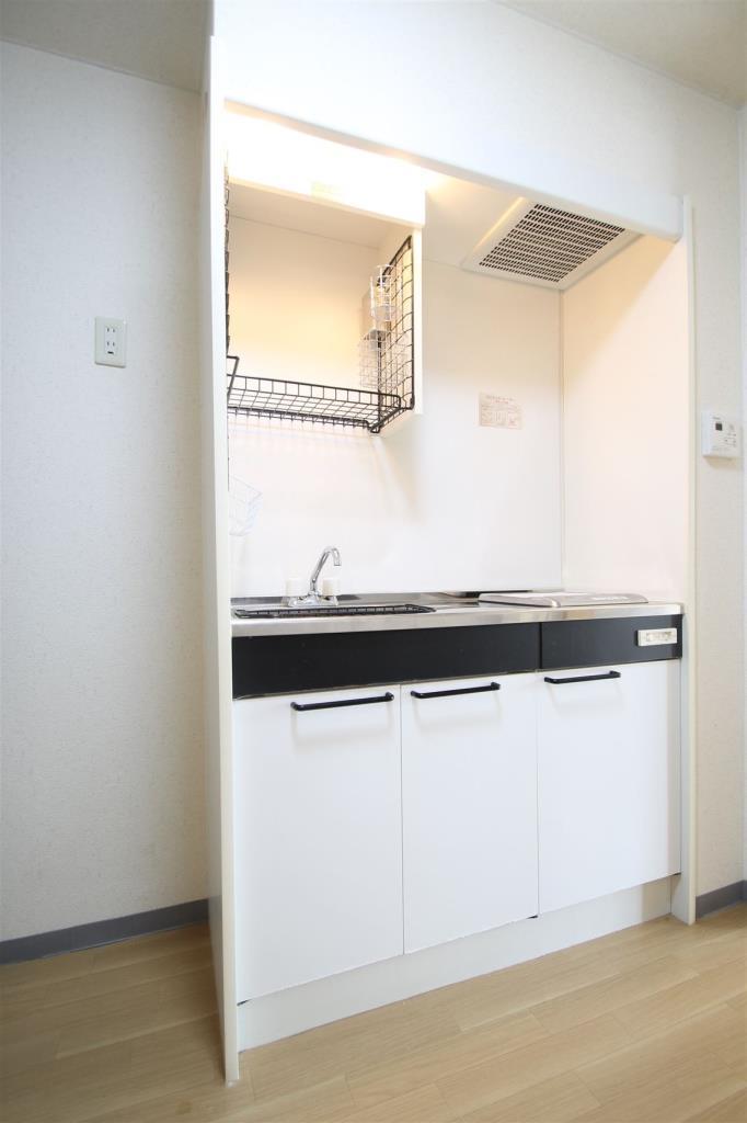 キッチン　IHクッキングヒーター付！