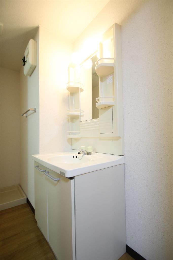 洗面設備　独立洗面台付＾＾