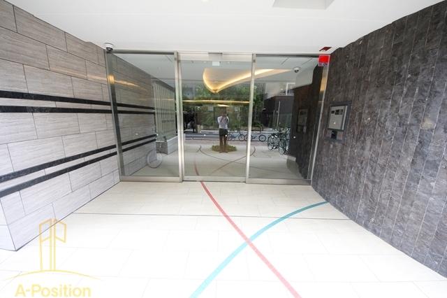 エントランス　セレニテ本町グランデ