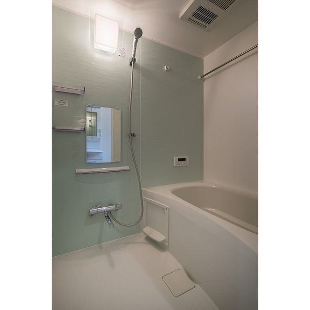 バス・シャワールーム　部屋干し安心の乾燥、暖房、冷房付き