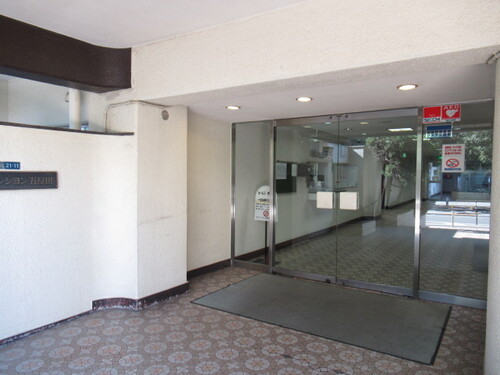 エントランス　マンションエントランス