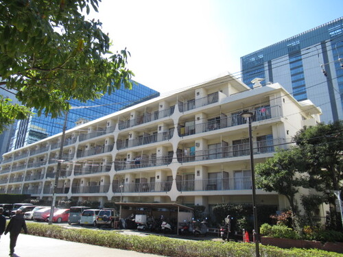 その他　マンション外観写真（別角度）