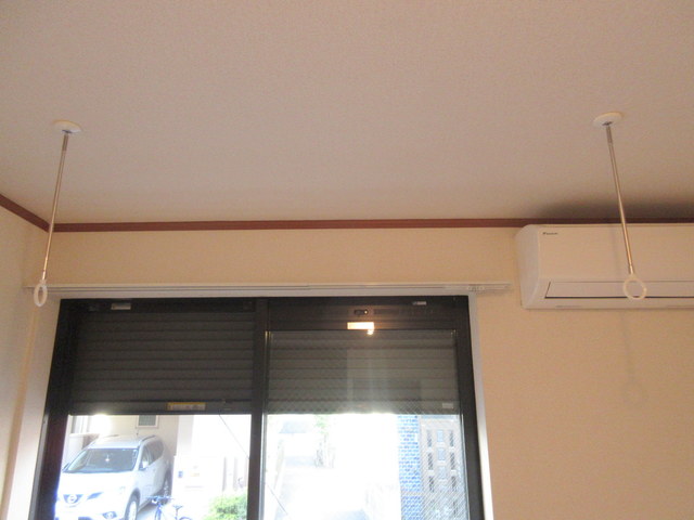 セキュリティ　★防犯シャッター＆室内物干しフック★