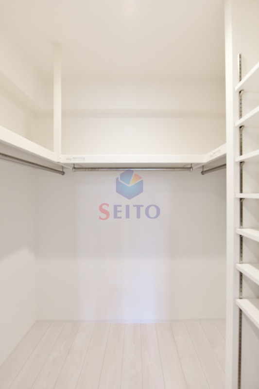 収納　ウォークインクローゼット