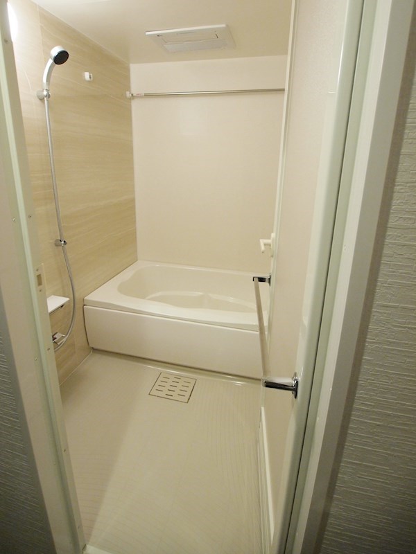 バス・シャワールーム　追い焚き機能有