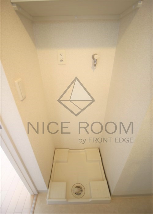 その他設備　エステムプラザ難波WESTリバークロス　室内洗濯機置場