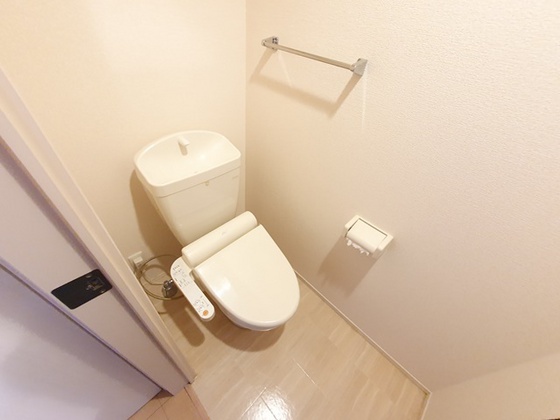 トイレ　※別部屋の写真です