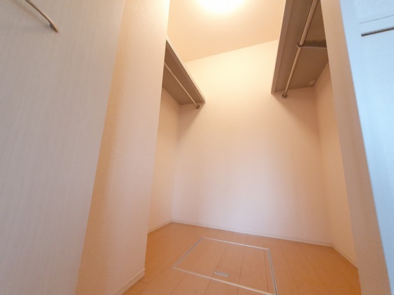 収納　※別部屋の写真です