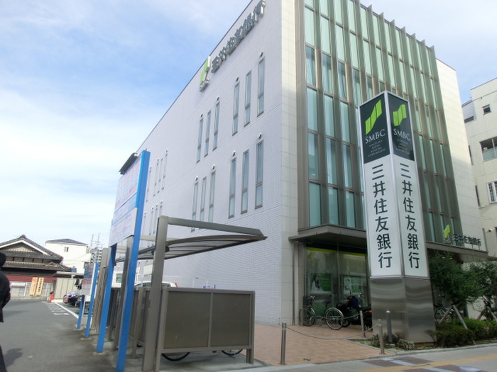 銀行　三井住友銀行（銀行）まで376m