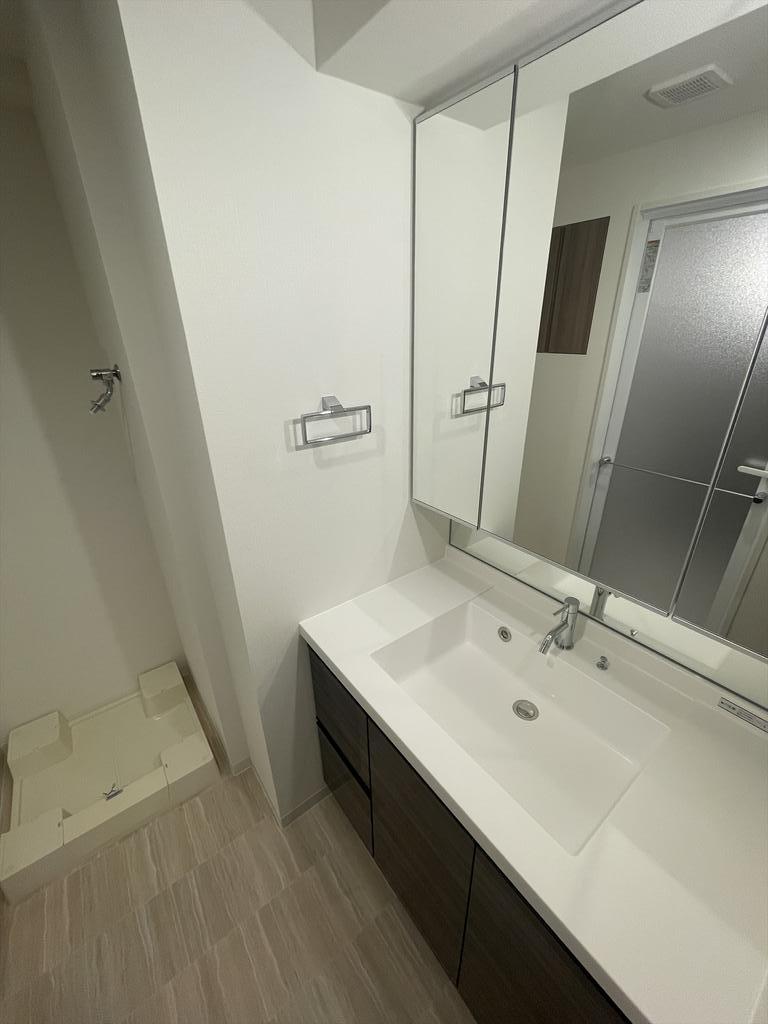 洗面設備　同マンション別部屋
