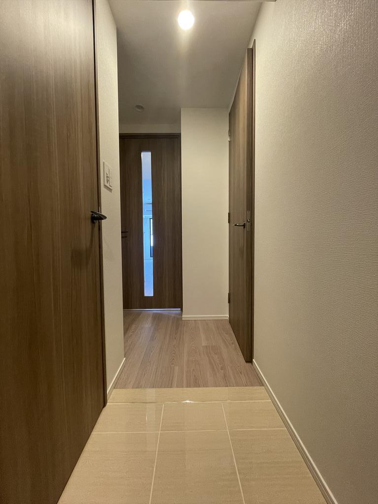 玄関　同マンション別部屋
