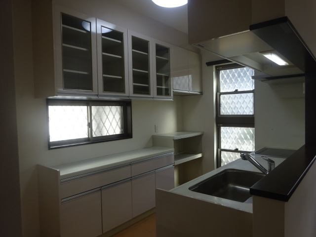 キッチン　カップボード