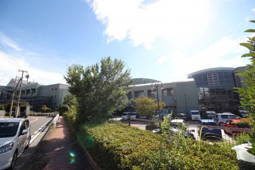 役所　横浜市 青葉区役所（役所）まで988m