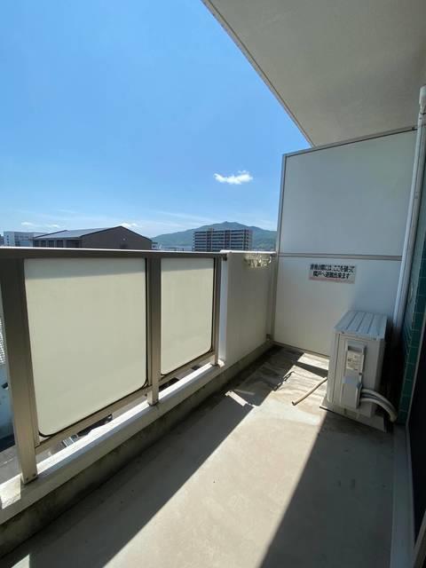 バルコニー　日当たりの良い南向きのバルコニー♪（同仕様画像）