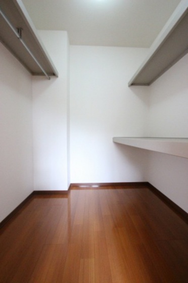 収納　※別部屋の写真です