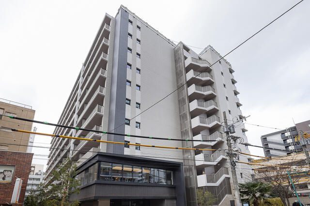 建物外観　オートロック付きです