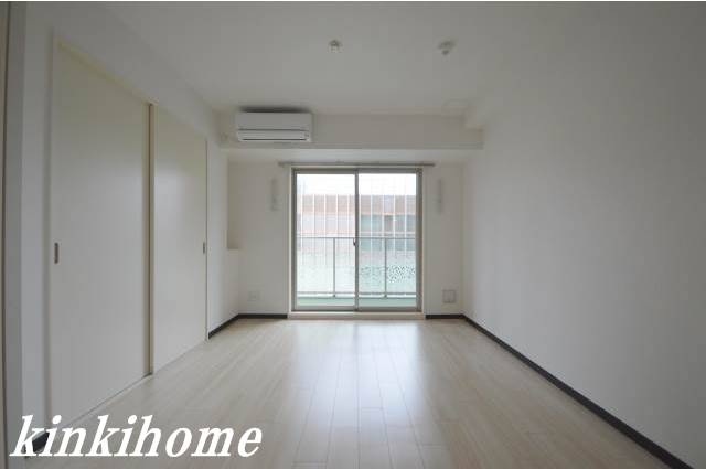 居室・リビング　写真は別のお部屋です。