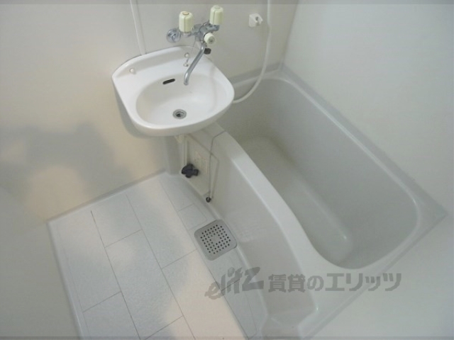 バス・シャワールーム　バス