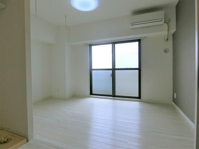 居室・リビング　※別部屋の参考写真になります。