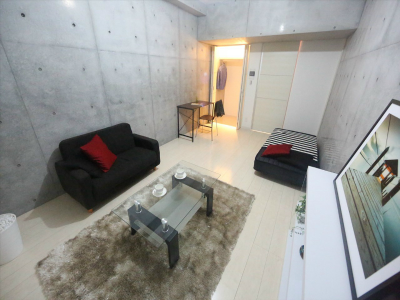 その他部屋・スペース　洋室10.5帖　コンクリート打ちっぱなしの内装