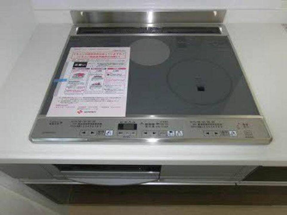 キッチン　IHクッキングヒーター