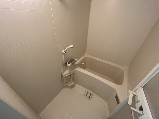 バス・シャワールーム　バストイレ別でおすすめです！