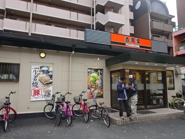 飲食店　吉野家 中央大通り深江橋店（飲食店）まで154m