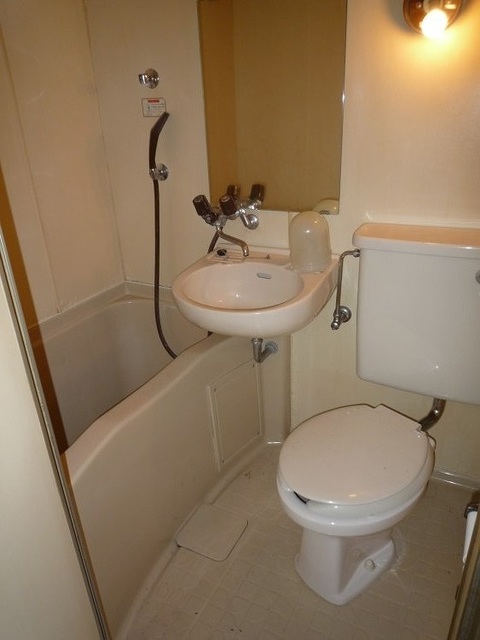 バス・シャワールーム