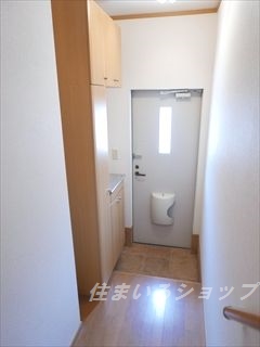 玄関　大型シューズボックス