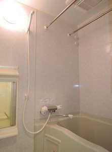 バス・シャワールーム　※参考写真（同物件別部屋です）