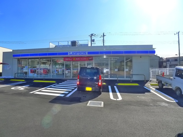 コンビニ　ローソン（コンビニ）まで950m