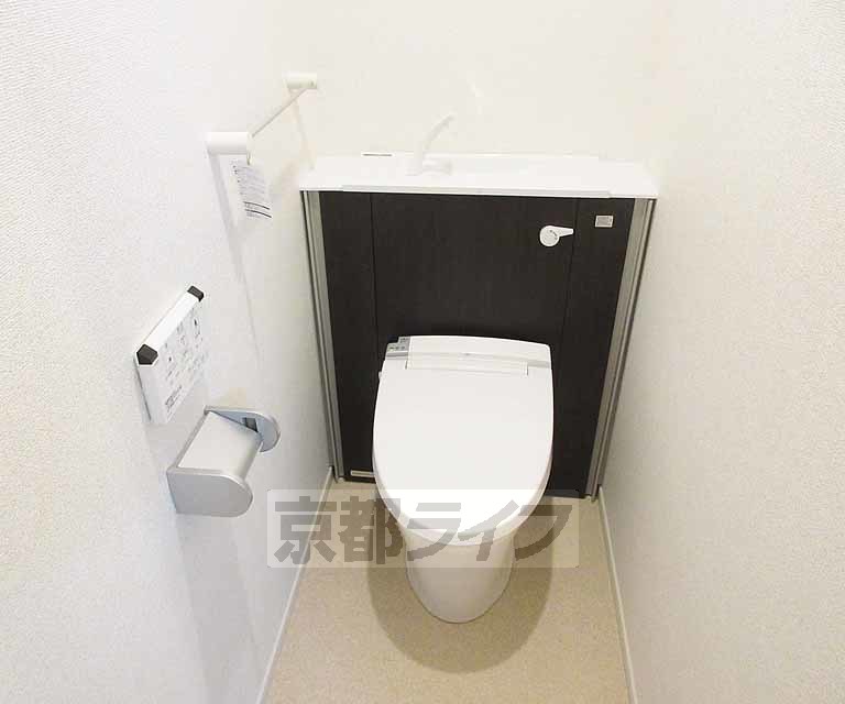 トイレ　ウォシュレットもついています