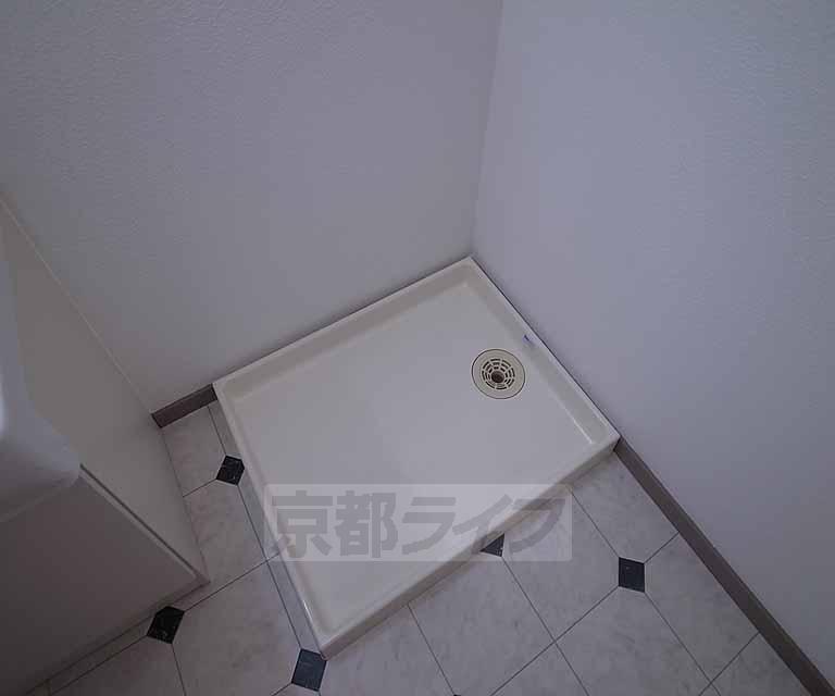 その他設備　室内に洗濯機置き場完備