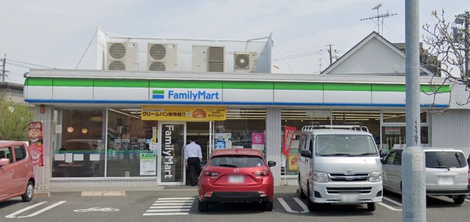 コンビニ　ファミリーマート 辻畑町店（コンビニ）まで547m