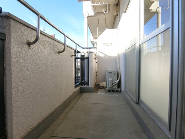 バルコニー　同物件内参考画像
