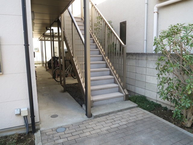 エントランス　入口周辺はこちら！！