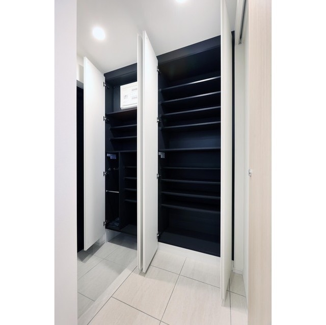 収納　シューズボックス